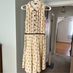 Retrolicious bee dress from ModCloth